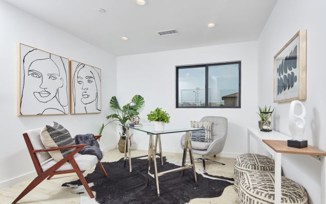 Home Office Photos in LA 11