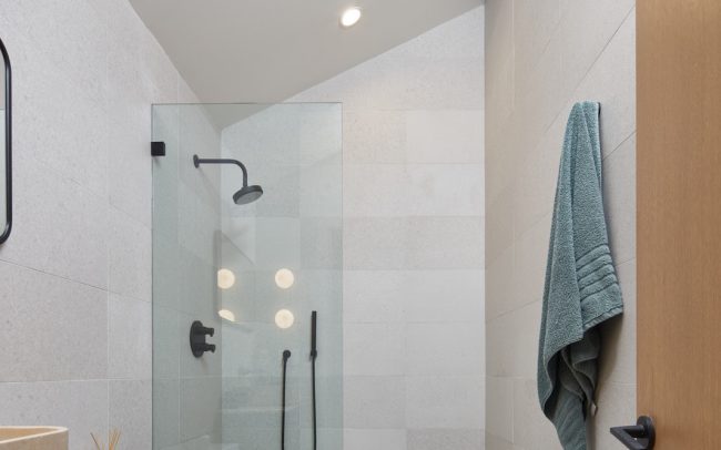 LA Bathroom Photographs 10