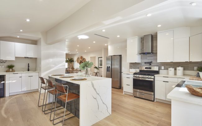 LA Designer Kitchen Photos 42