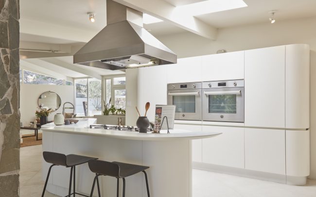 LA Designer Kitchen Photos 7