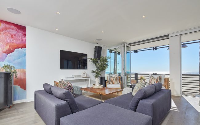 Living Room Photos Venice Beach CA 10